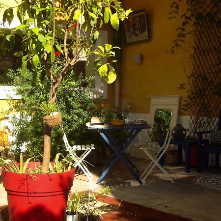 Bed And Breakfast Au Soleil Marsillargues Exterior photo