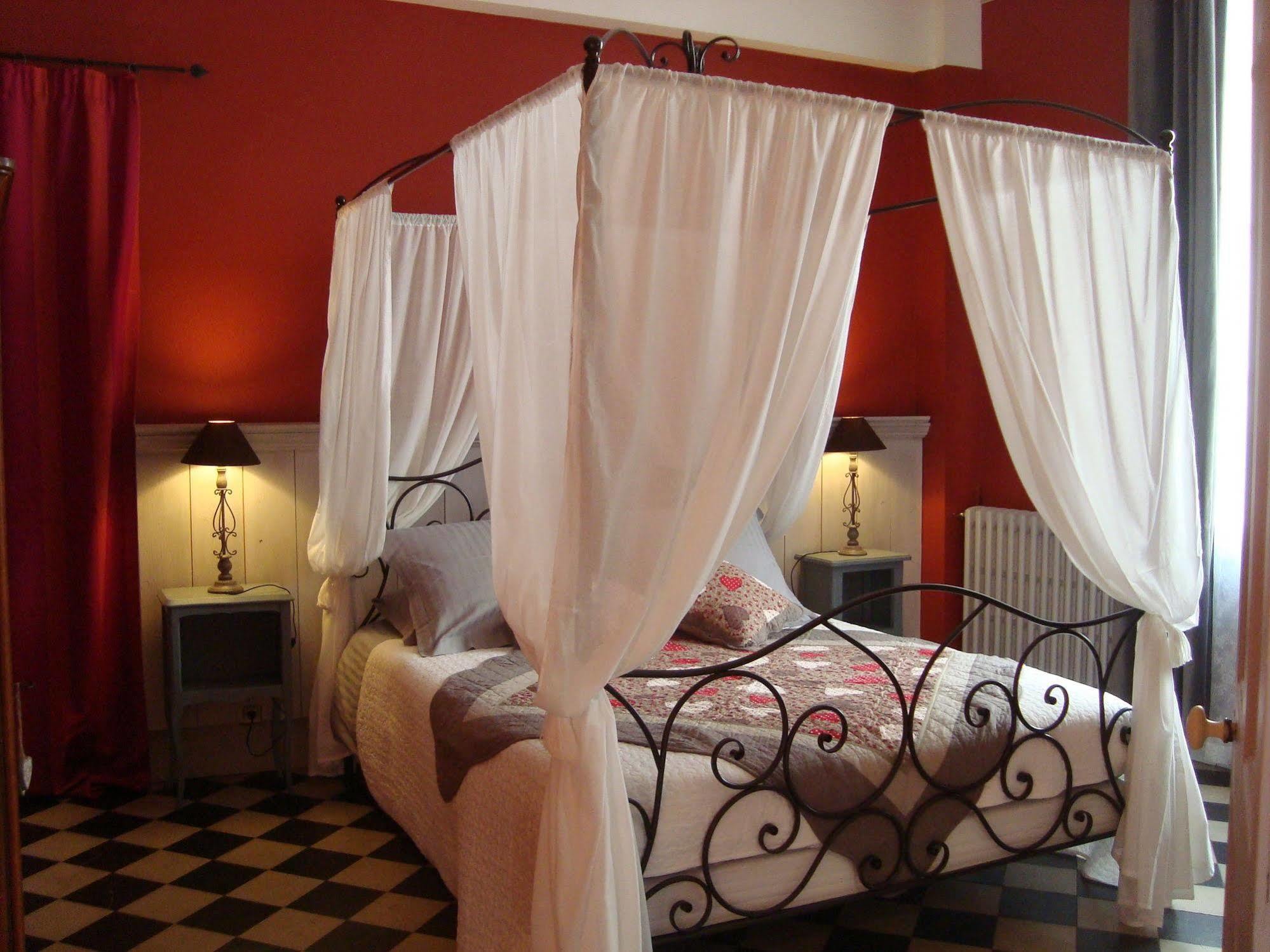 Bed And Breakfast Au Soleil Marsillargues Exterior photo