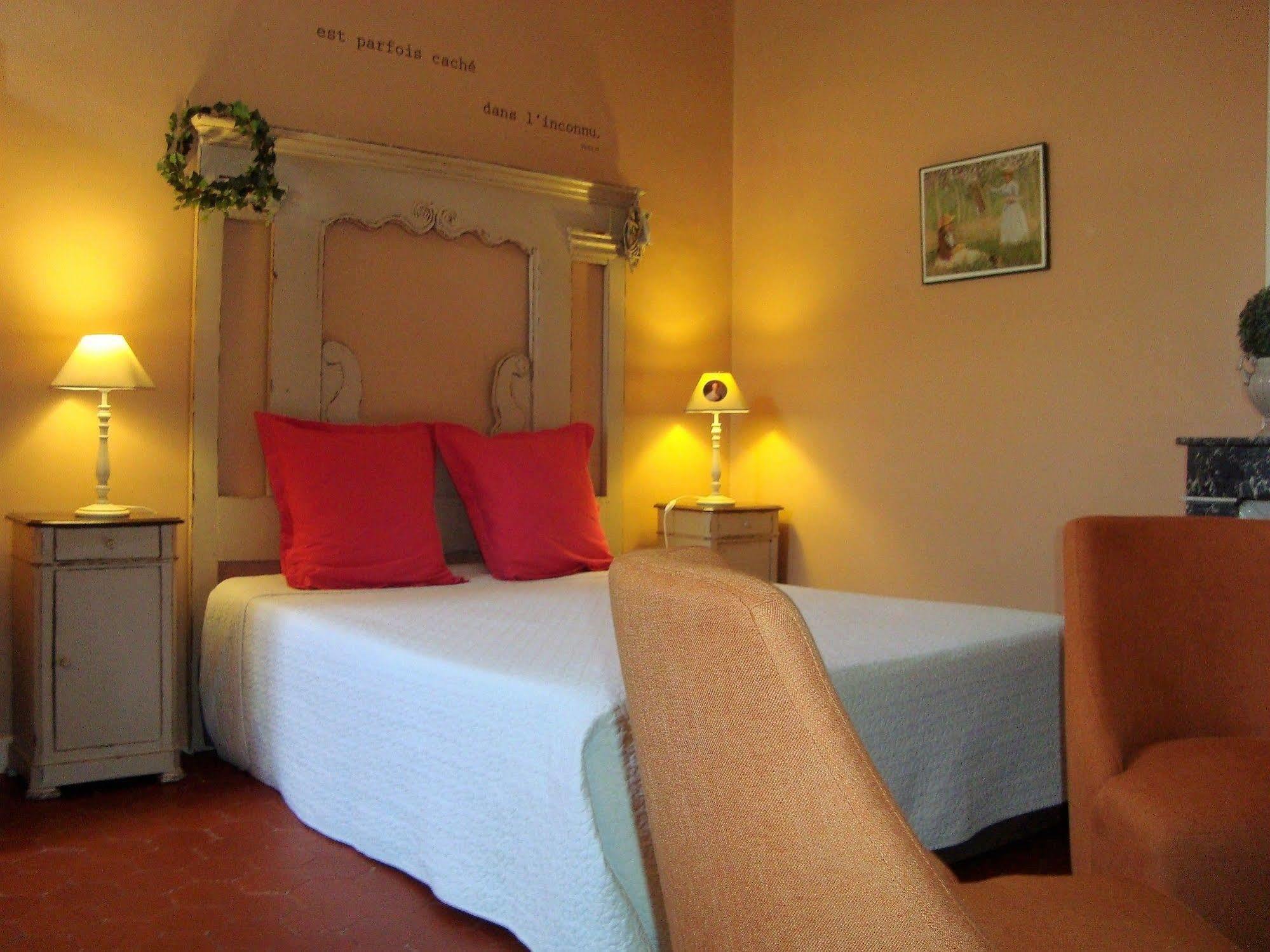Bed And Breakfast Au Soleil Marsillargues Exterior photo