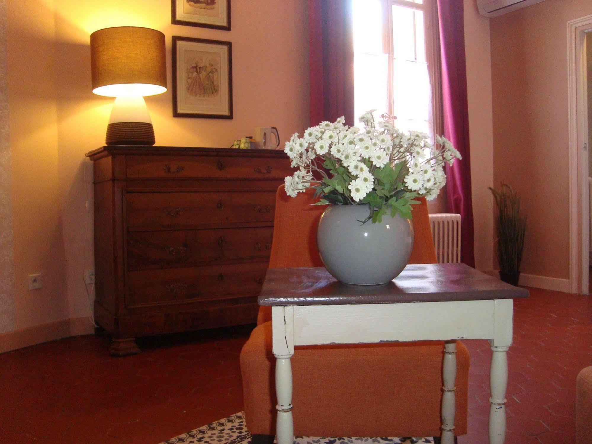 Bed And Breakfast Au Soleil Marsillargues Exterior photo