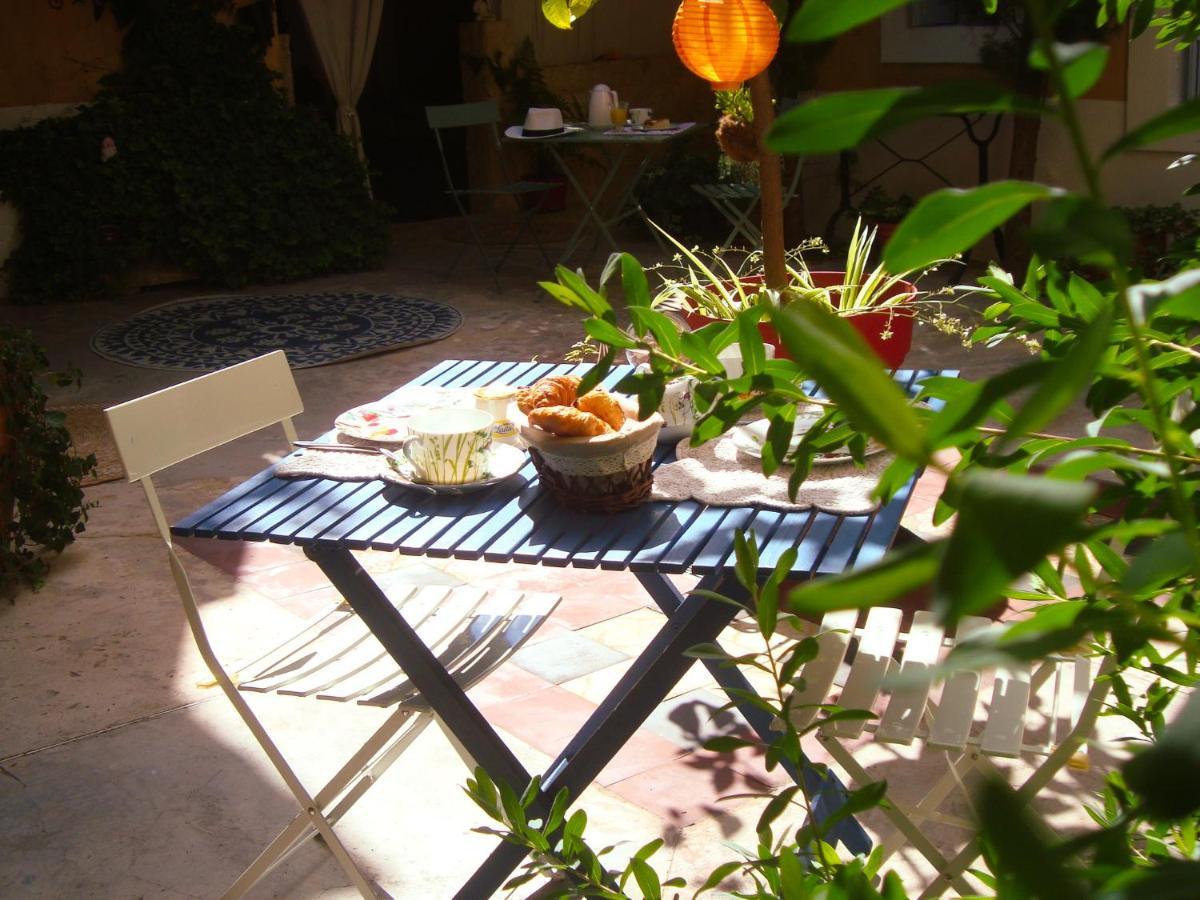 Bed And Breakfast Au Soleil Marsillargues Exterior photo